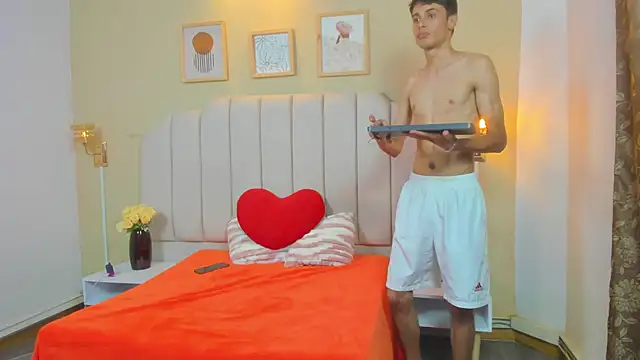 thomas_dikey Adlı Modelin Web Kamerası Şovu