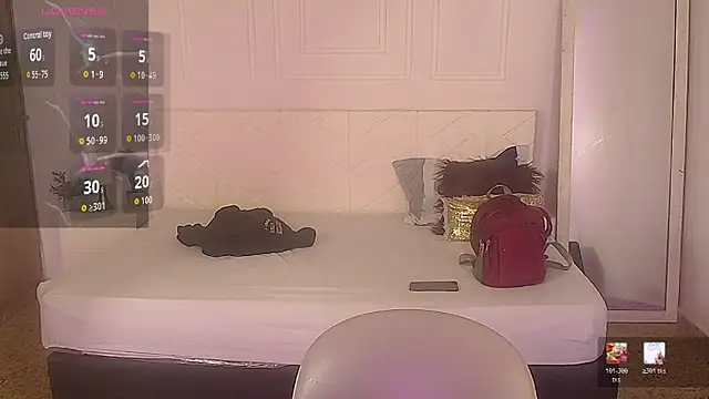 IvyShine7のライブXXXチャット