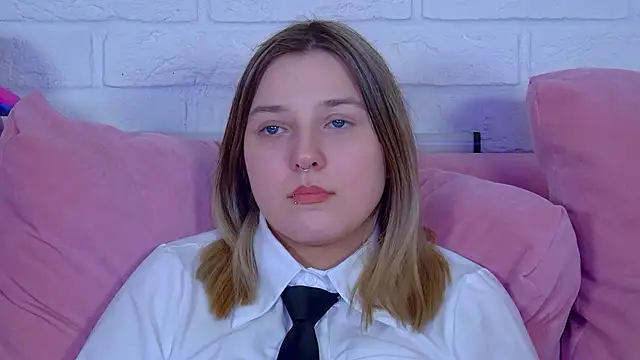 Chat XXX en directo de TinnaBurton