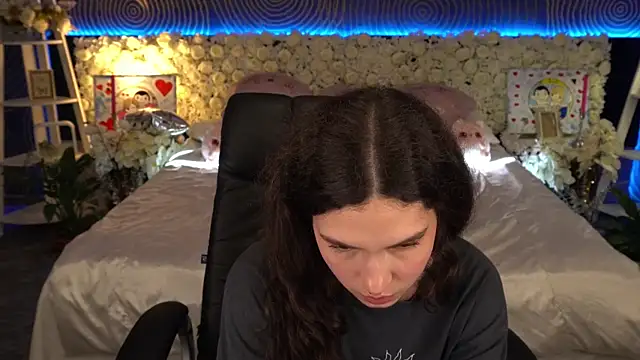 BabyFlowerr's Live XXX Chat