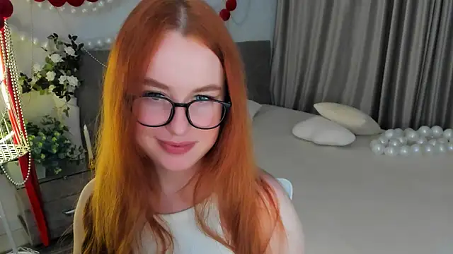 AirySilhouette Adlı Modelin Canlı XXX Sohbeti