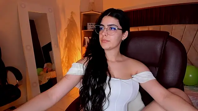 _Niah_ – Naživo XXX chat