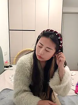 zzdd999 网络视讯表演