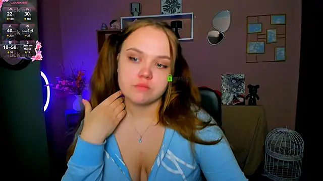 keri_ti's Live XXX Chat