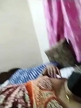 Show modela Falguni45454 na web-kameri