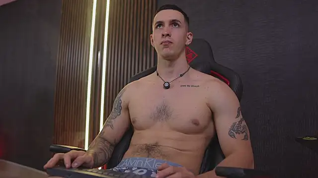 JacksonOlsenn 网络视讯表演