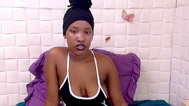 Czat XXX na żywo – EroticSexyPrada