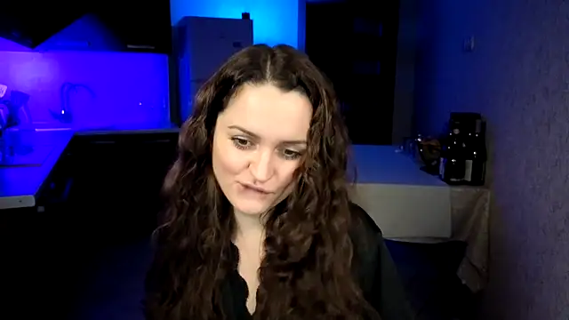 Cerann1 Adlı Modelin Canlı XXX Sohbeti