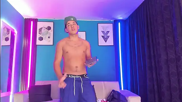 Show de webcam de Oficial_KingOfHeavens