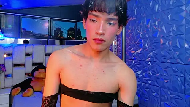 IsaacNovaan Webbikameraesitys