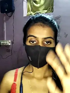 Thaper_Meera2 Adlı Modelin Canlı XXX Sohbeti