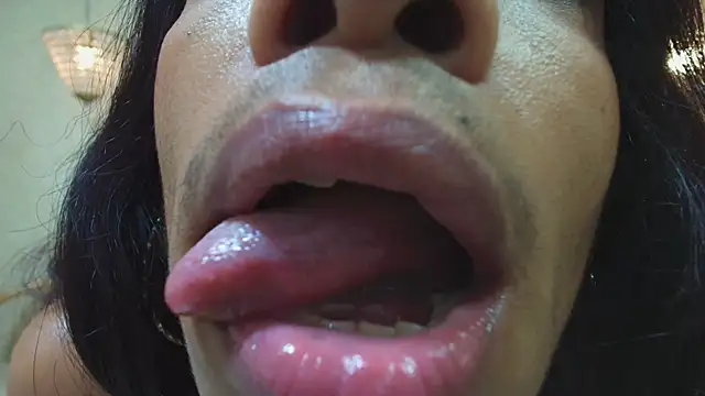 Chat XXX en directo de Sammantha_hotx