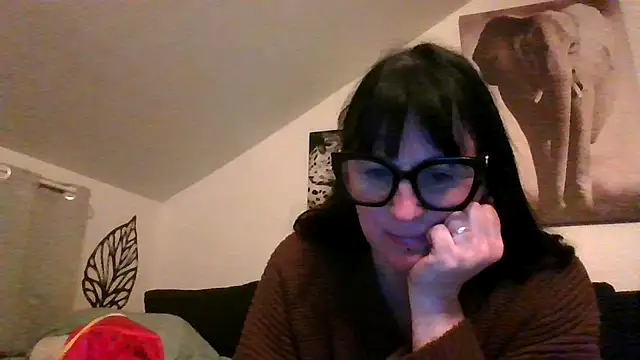 sexujuly88 Adlı Modelin Canlı XXX Sohbeti