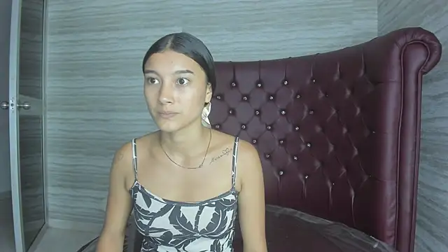 Ivy_rae_xxx: απευθείας συνομιλία ΧΧΧ