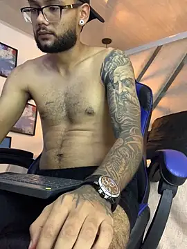 Show de KyleJoss30 na webcam