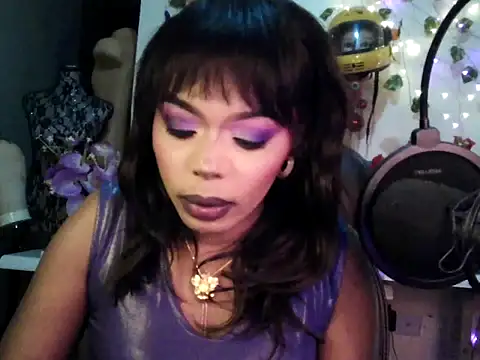 Anaconda2350 Chat XXX live