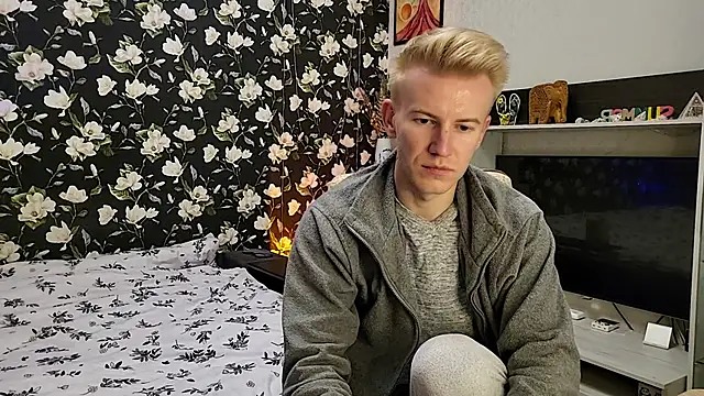 Vuitton: вебкам-шоу