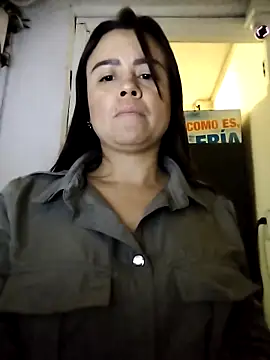 karlagiraldo198 élő XXX-chatje