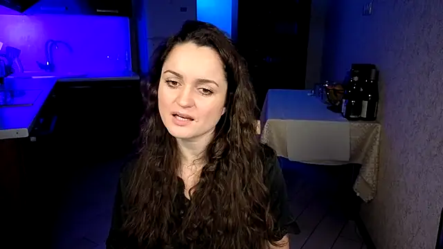 Cerann1 élő XXX-chatje