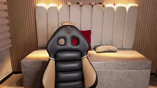 _Mia_Evans_1's Live XXX Chat