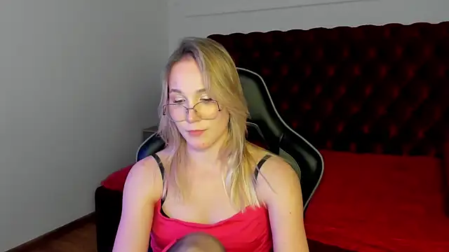 ElaraVoltage Obrolan Langsung XXX