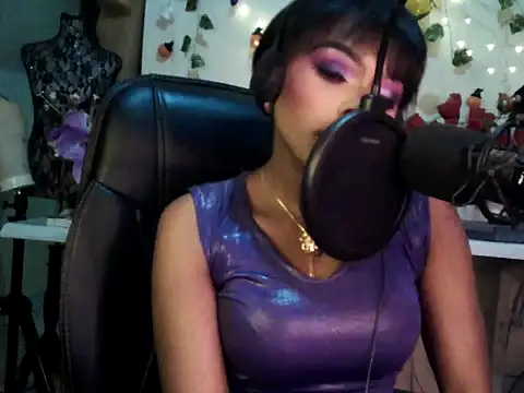 Anaconda2350 Live XXX Chat