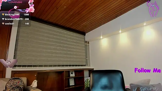 Chat XXX en directo de victoria_mooree