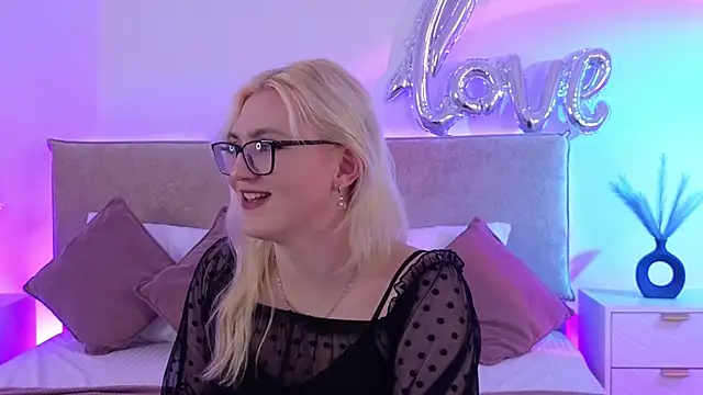 Jules_night Chat XXX live