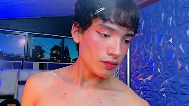 IsaacNovaa Live XXX-Chat