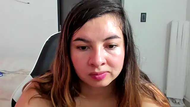 دردشة __Emma__11__Lecat_ الجنسية المباشرة