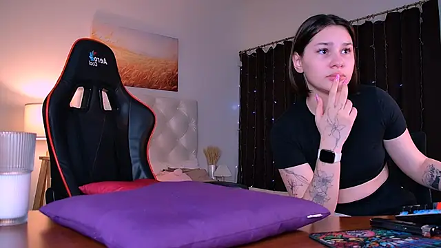 Chat +18 de JenniferGraces ao vivo