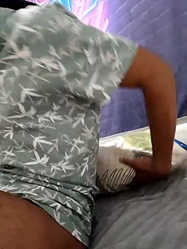 Mikaaa97 即時 XXX 聊天