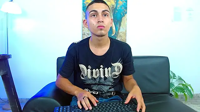 Show de lucass_18 na webcam