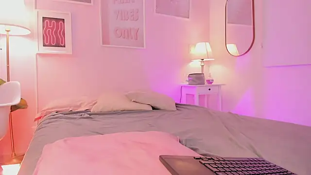 Czat XXX na żywo – Ivyy_sweet_