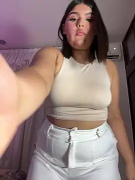 Lia_sexx Adlı Modelin Canlı XXX Sohbeti