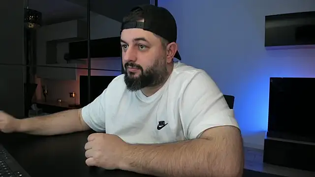 DravenPeak live XXX chat