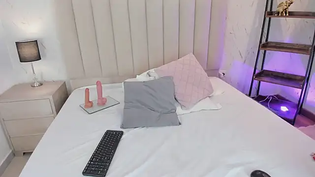 Chat XXX en directo de ViolettaRousee_