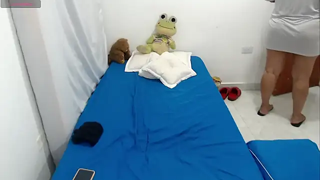 Chat XXX en directo de LAURA_Foxht