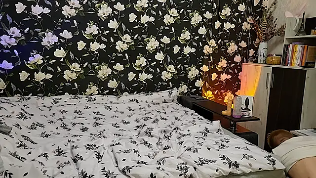 Vuitton Chat XXX live