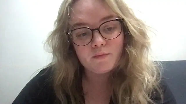 honeyyy24's Webcam Show