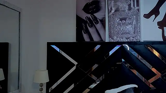 Zoe-yanin's Live XXX Chat