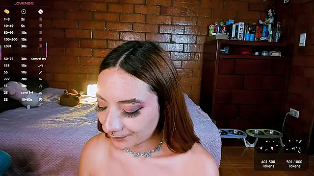 แชท XXX สดของ Annycolin_