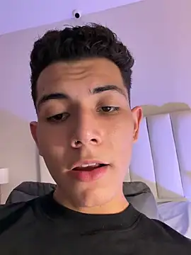 FireGuy_99 Show in webcam