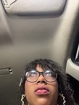 Czat XXX na żywo – Morena_fire