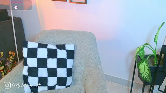 MelyTaylor_のライブXXXチャット