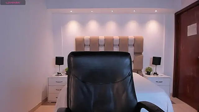 Alicee_Broownn's Live XXX Chat