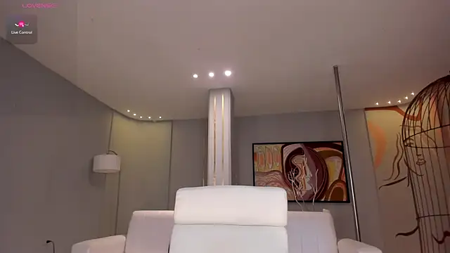 แชท XXX สดของ NiaHolland