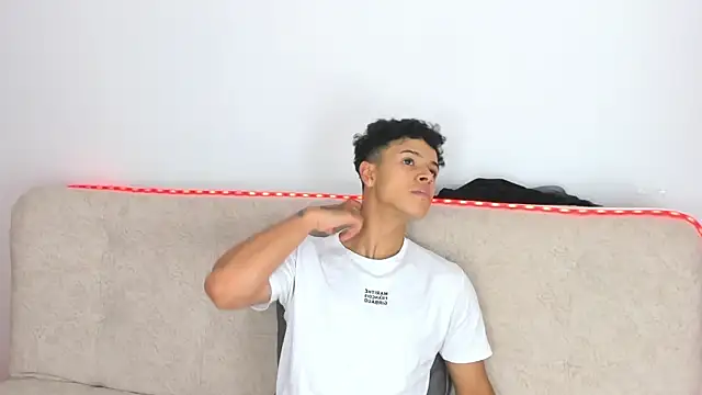 แชท XXX สดของ _Alex_Colton