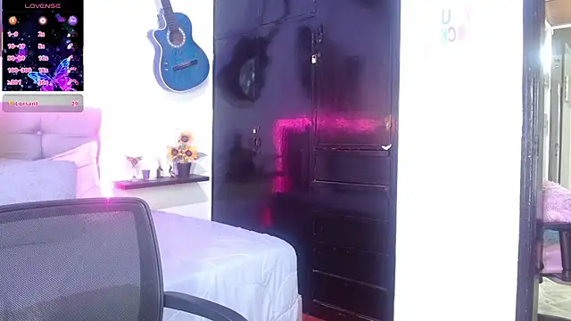 Chat +18 de Keyla01_ ao vivo