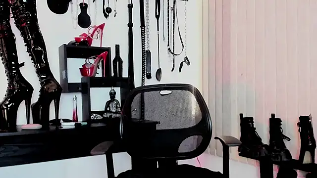 missdarkladyのライブXXXチャット